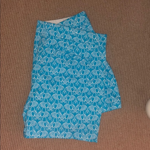 Crown and Ivy shorts - Picture 3 of 4